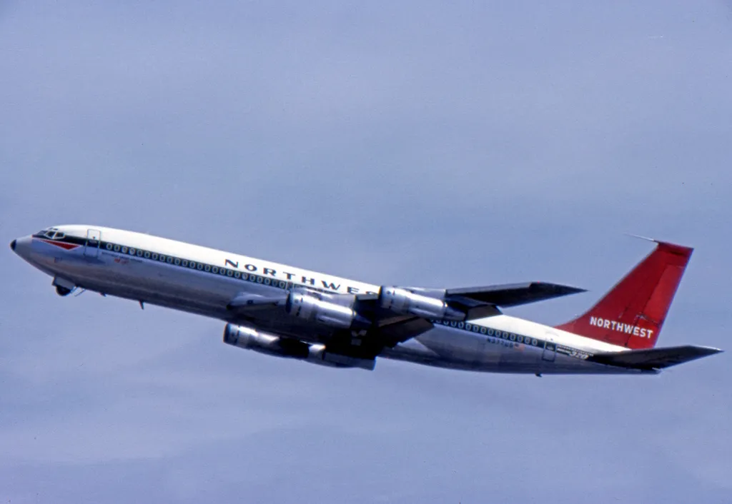 Northwest 707